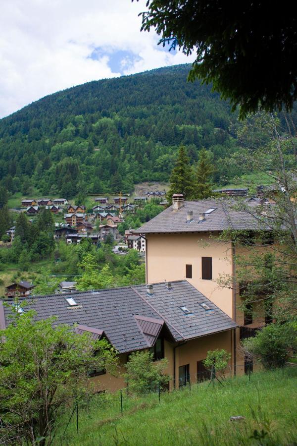 Tettuccio Montesole Aparthotel Ponte Di Legno Exterior photo